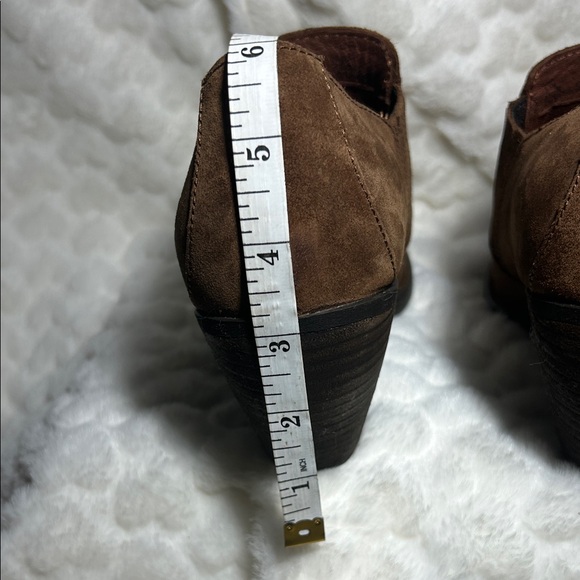 Born Distressed Brown Suede comfy ankle boots chunky heel women’s size 8.5 - Picture 11 of 11